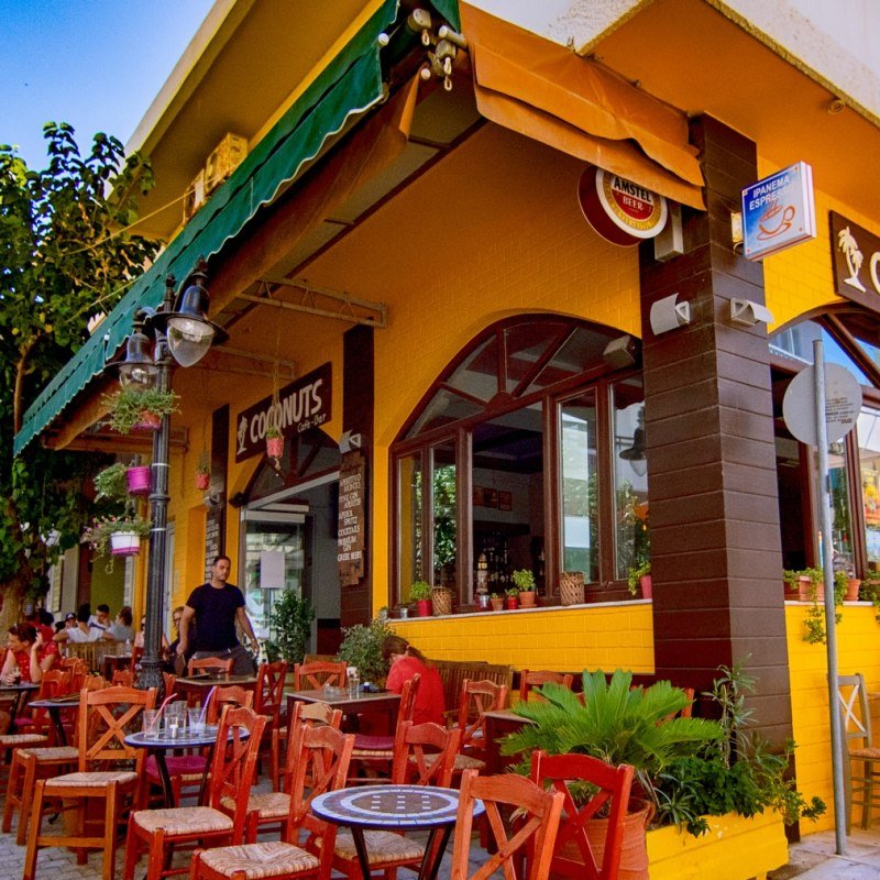 Coconuts Cafe Bar https://paleochorainfo.com